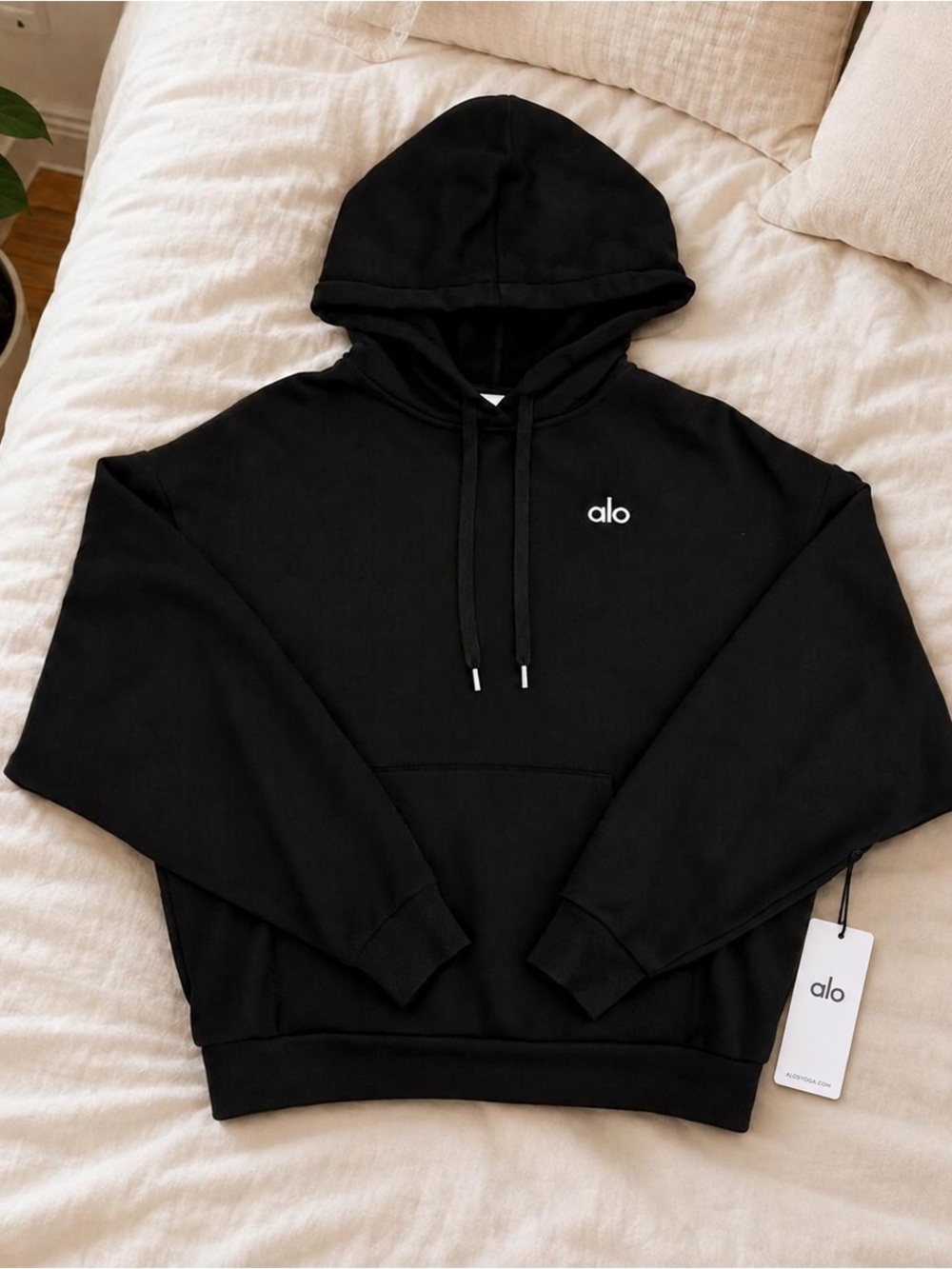 Alo-yoga Women's Black Hoodie